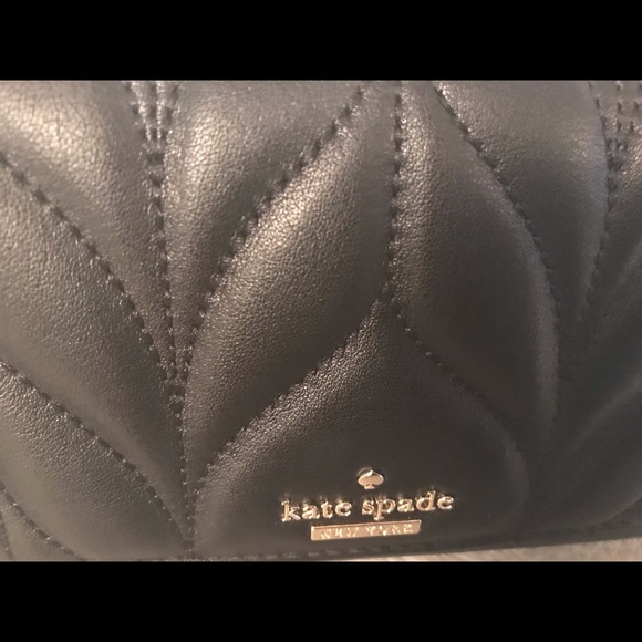 KATE SPADE Quilted Black Wristlet - Picture 2 of 7